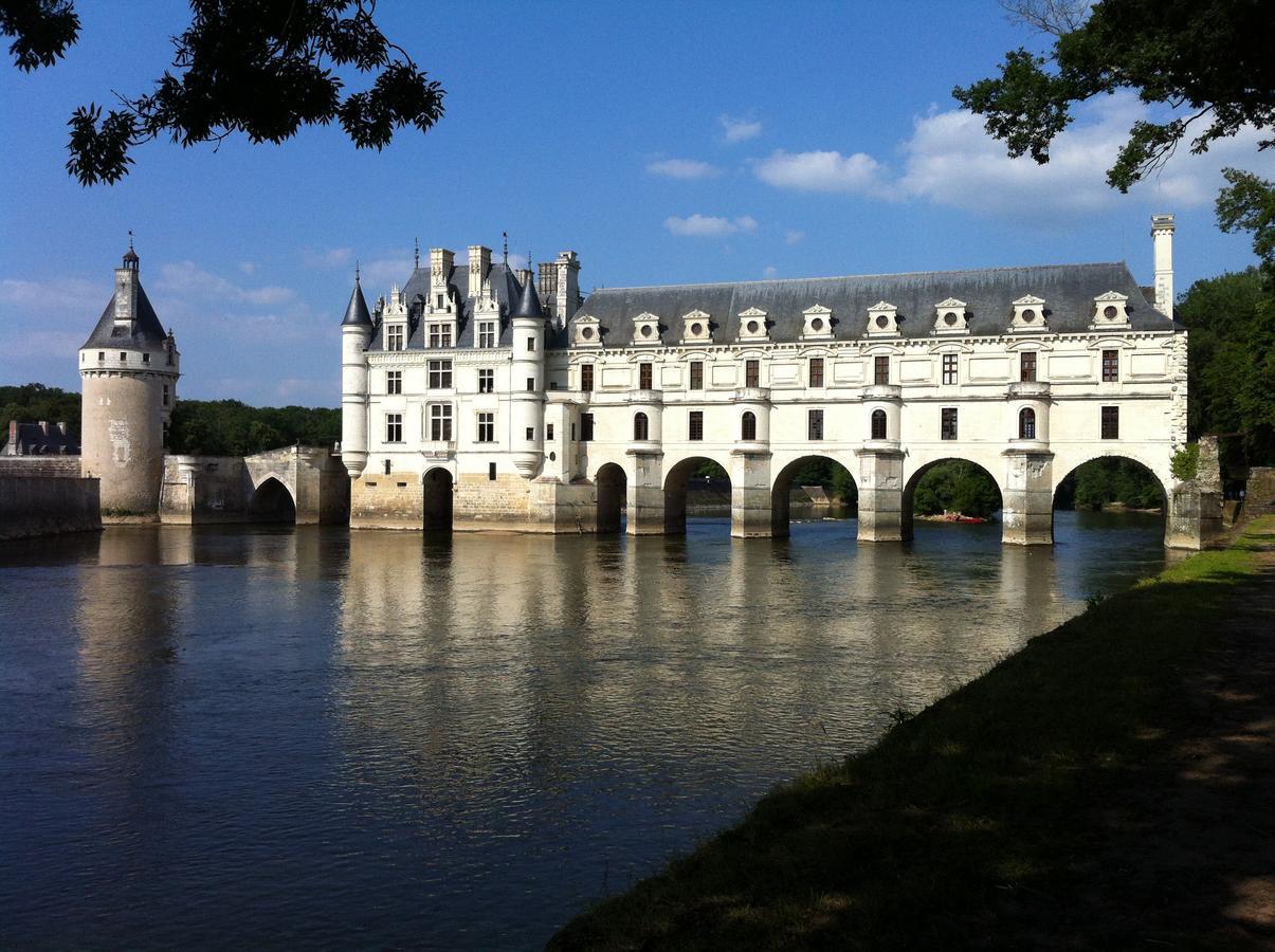 Gite-Civray-De-Touraine Maison De Denise Bagian luar foto